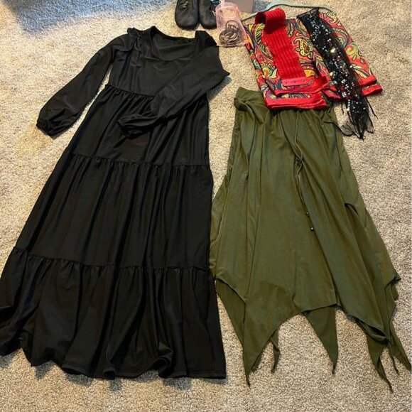 Fortune Teller/Gypsy Costume, Halloween or Dress-Up Fun, Boho Style, Accessories - Picture 4 of 9